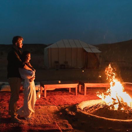 Отель Salam Luxury Camp Мерзуга Экстерьер фото